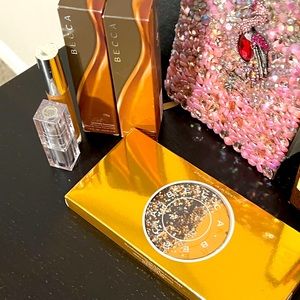 Becca Bundle (Foundation ,concealer + More)